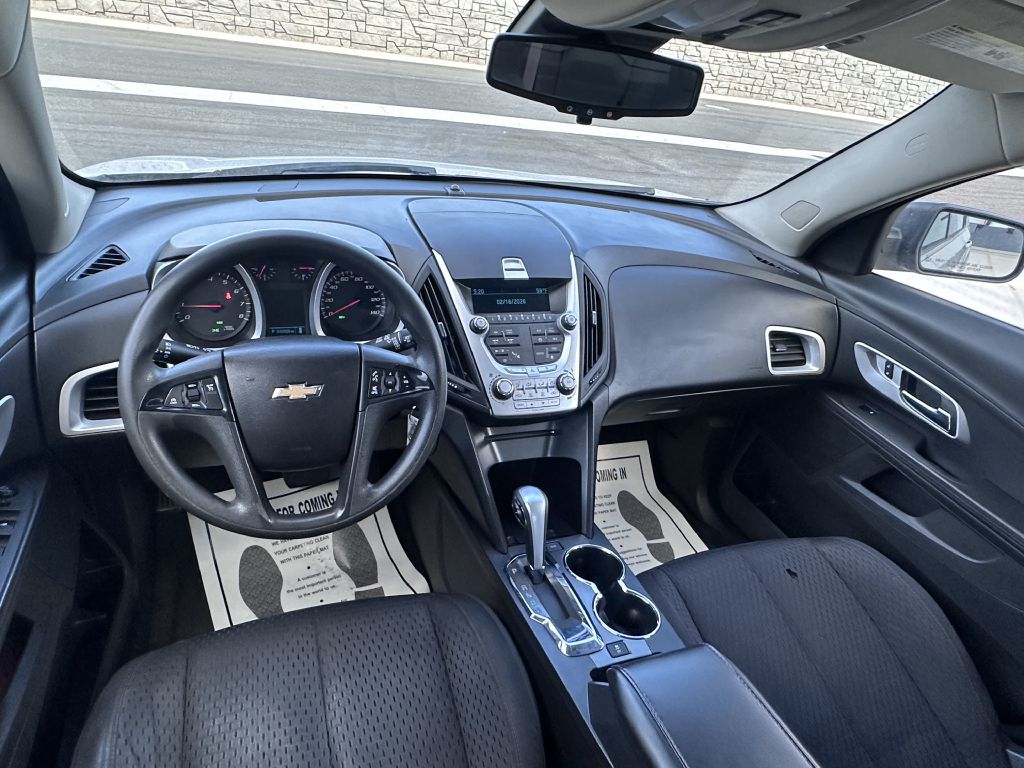 Photo 14 of this CHEVROLET EQUINOX