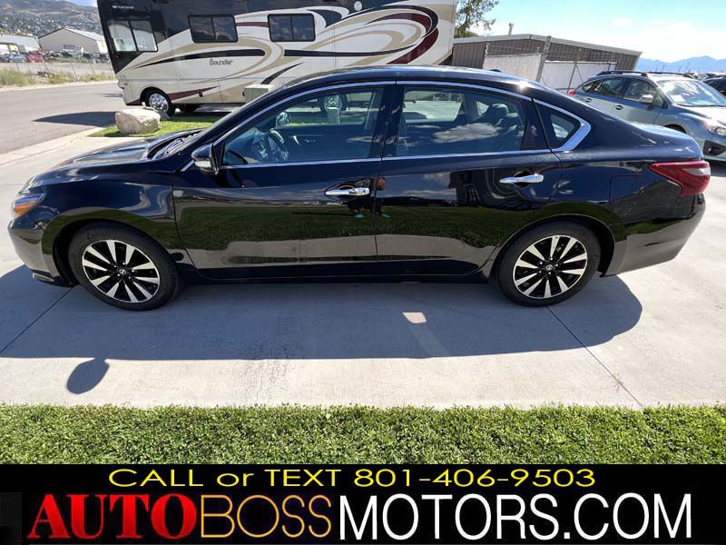 Photo 7 of this NISSAN ALTIMA