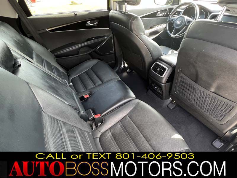 Photo 14 of this KIA SORENTO