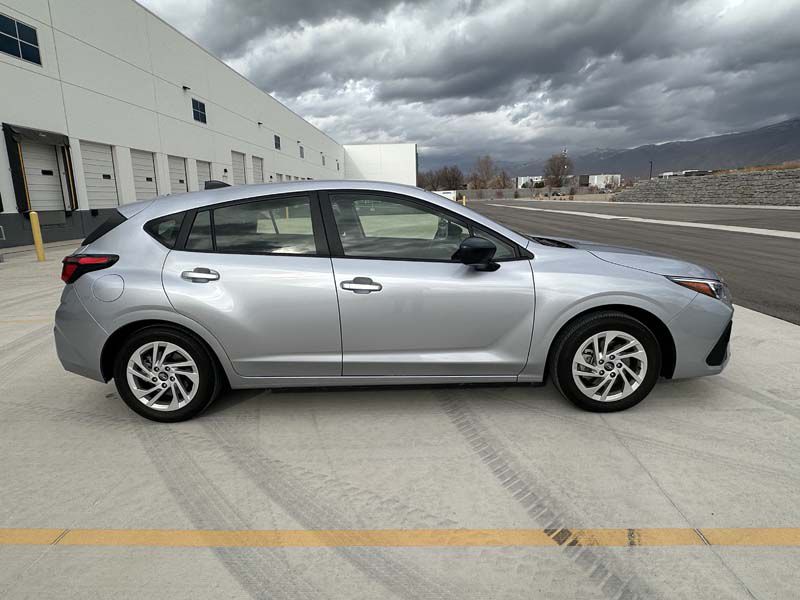 Photo 3 of this SUBARU IMPREZA
