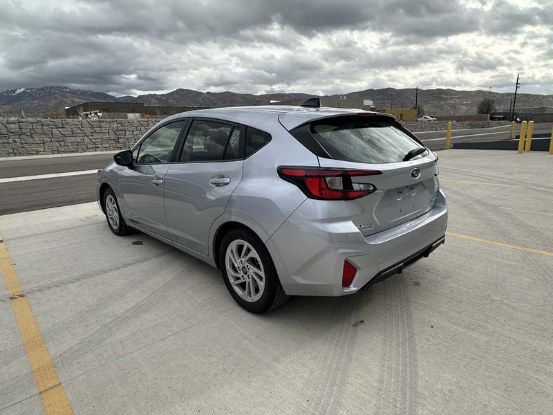 Photo 6 of this SUBARU IMPREZA