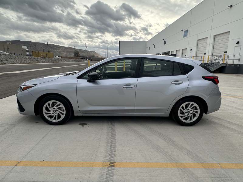 Photo 7 of this SUBARU IMPREZA