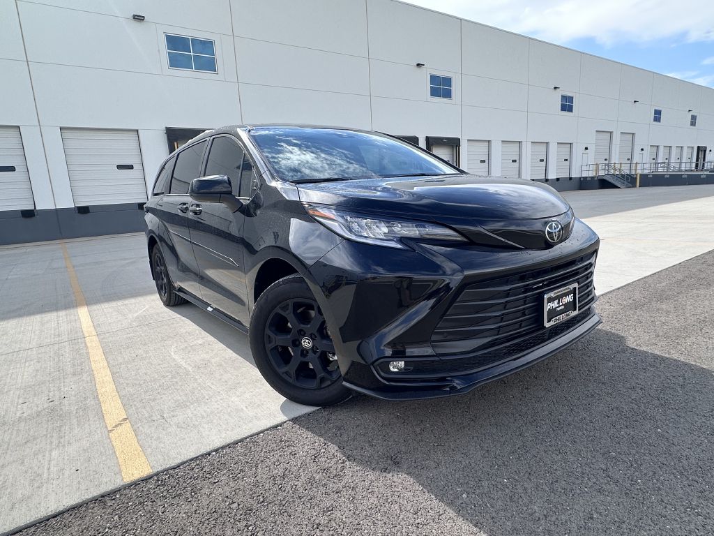 2026 TOYOTA SIENNA