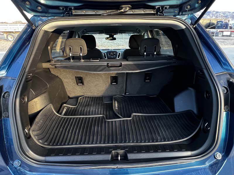 Photo 12 of this CHEVROLET EQUINOX