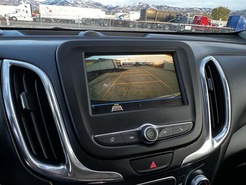Photo 24 of this CHEVROLET EQUINOX