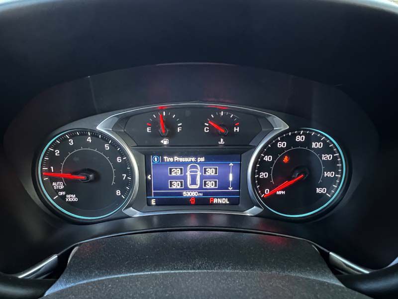 Photo 25 of this CHEVROLET EQUINOX