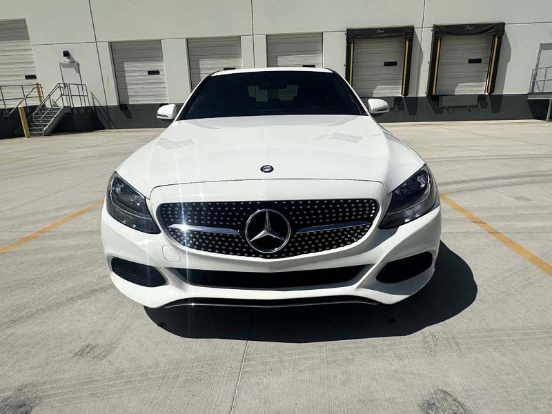 Photo 15 of this MERCEDES-BENZ C-CLASS
