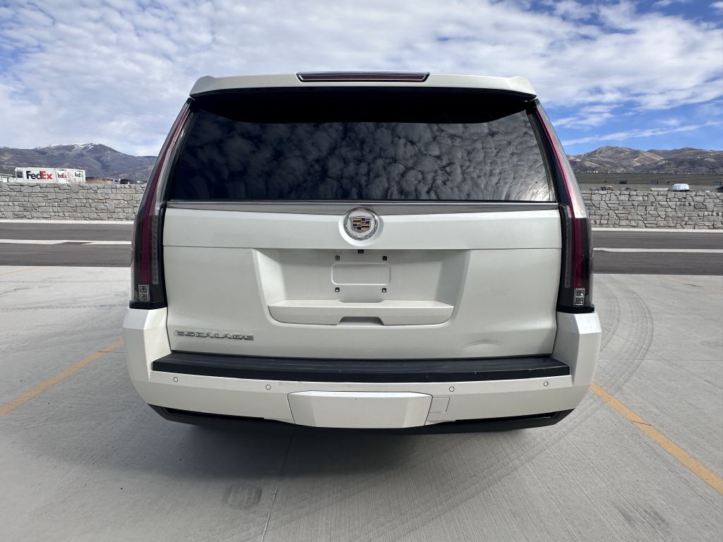Photo 5 of this CADILLAC ESCALADE