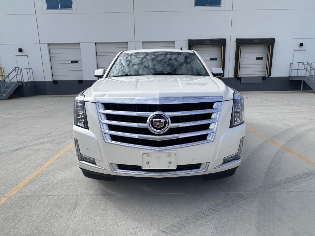 Photo 9 of this CADILLAC ESCALADE