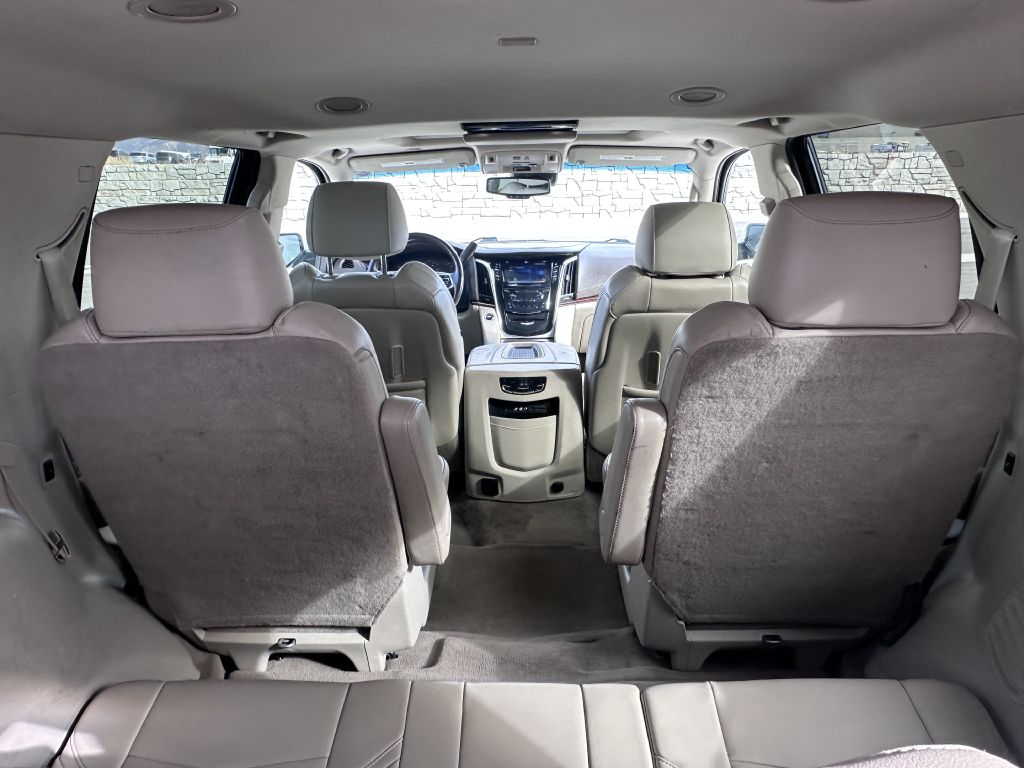 Photo 11 of this CADILLAC ESCALADE