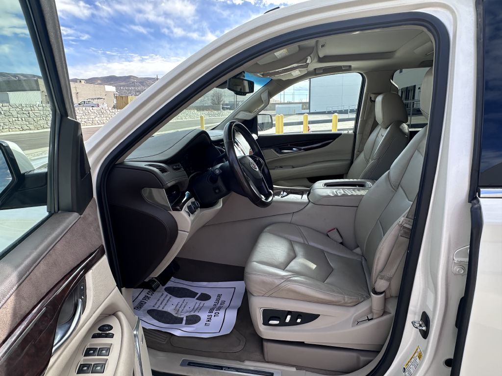 Photo 18 of this CADILLAC ESCALADE