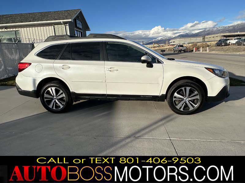 Photo 3 of this SUBARU OUTBACK