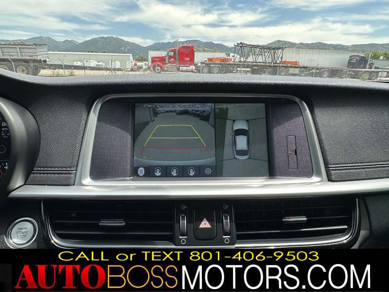 Photo 18 of this KIA OPTIMA