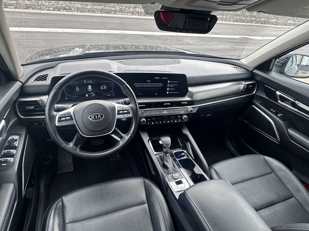 Photo 13 of this KIA TELLURIDE