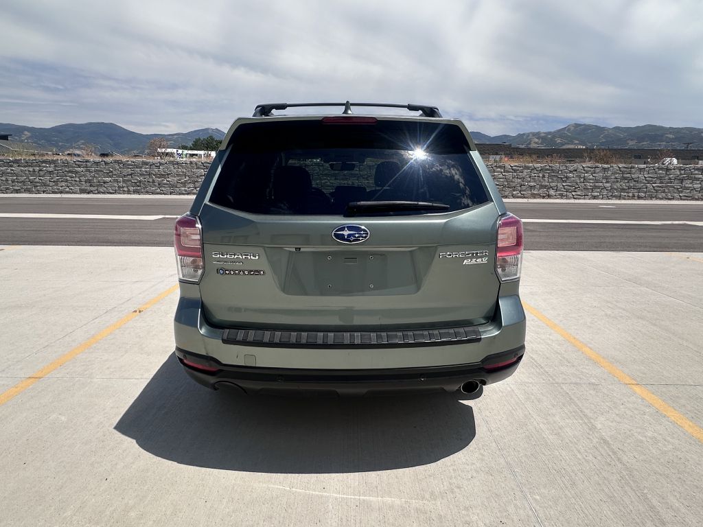 Photo 5 of this SUBARU FORESTER