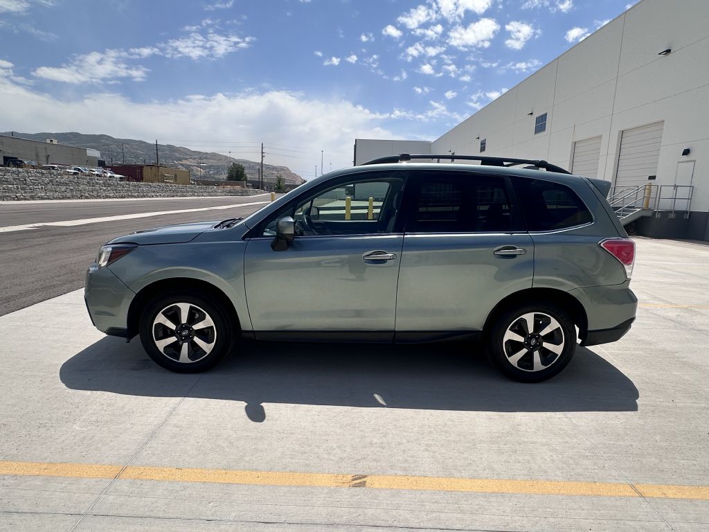 Photo 7 of this SUBARU FORESTER