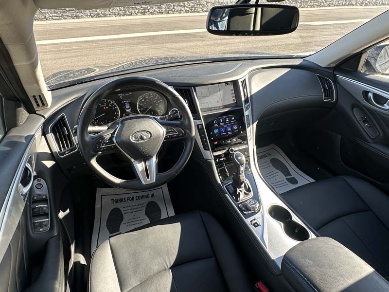 Photo 14 of this INFINITI Q50