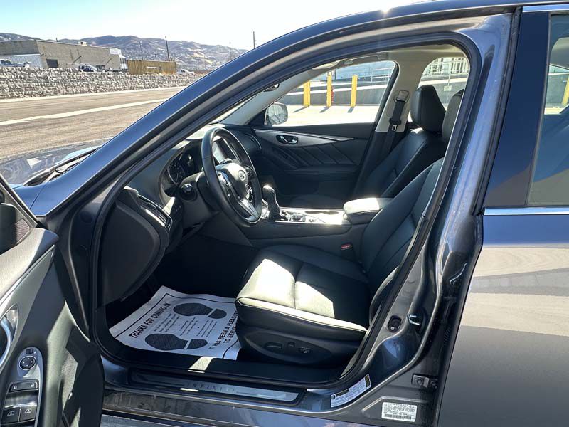 Photo 15 of this INFINITI Q50