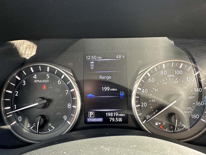 Photo 19 of this INFINITI Q50