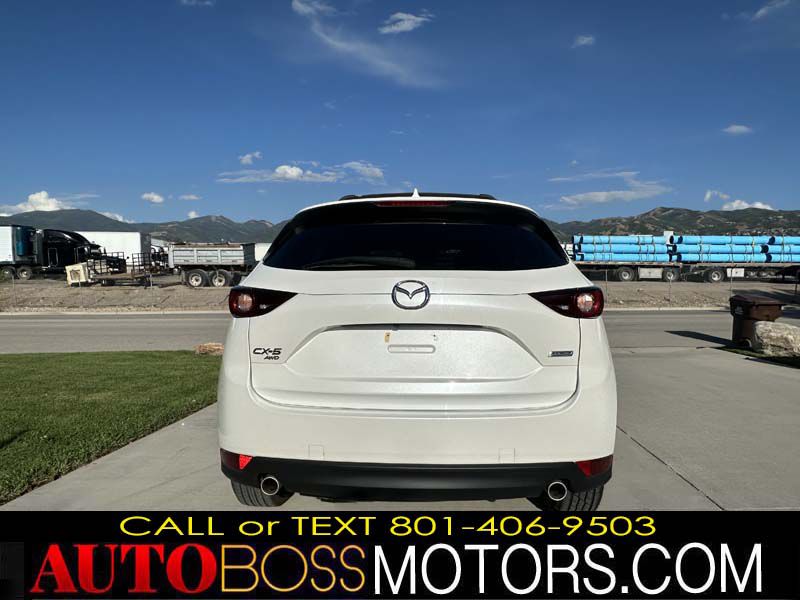 Photo 14 of this MAZDA CX-5