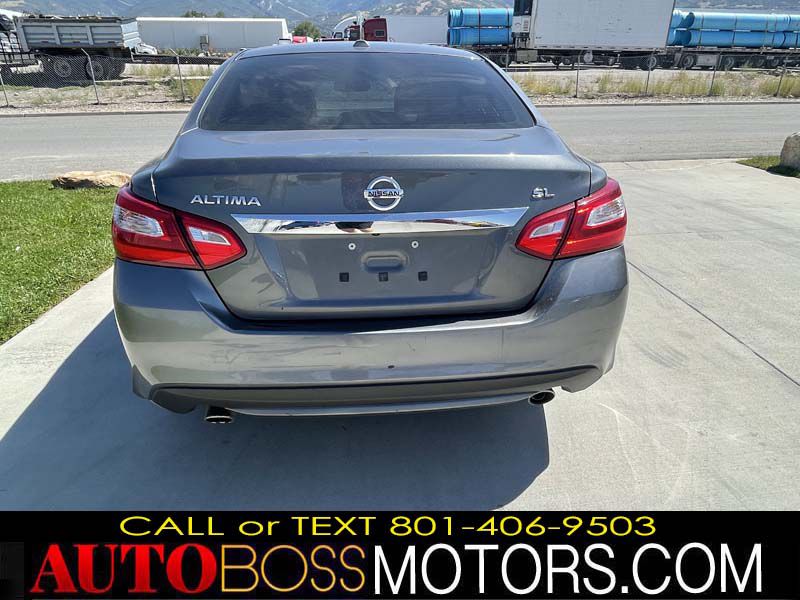 Photo 4 of this NISSAN ALTIMA
