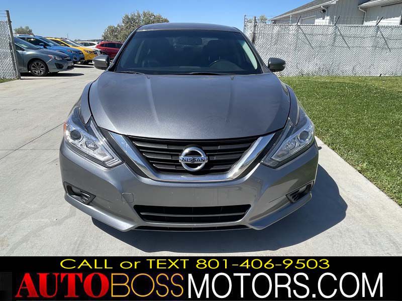 Photo 9 of this NISSAN ALTIMA