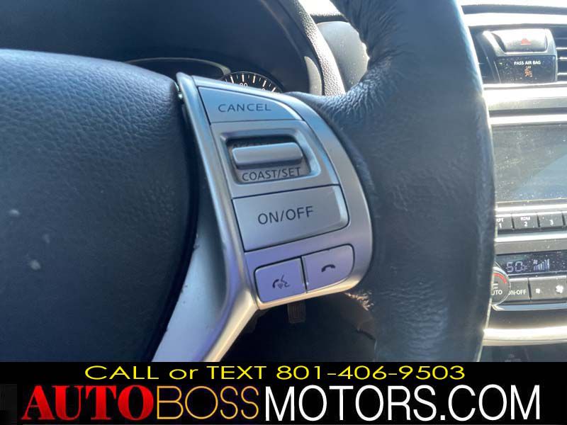 Photo 22 of this NISSAN ALTIMA