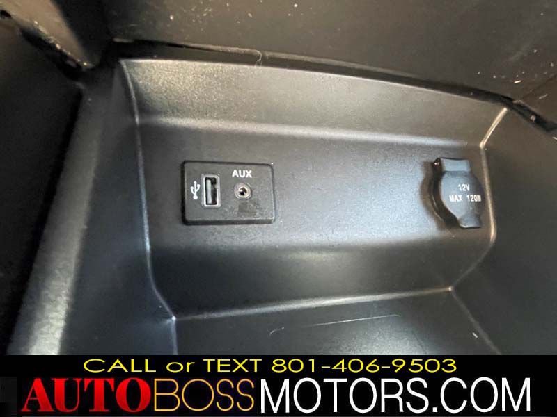 Photo 24 of this NISSAN ALTIMA