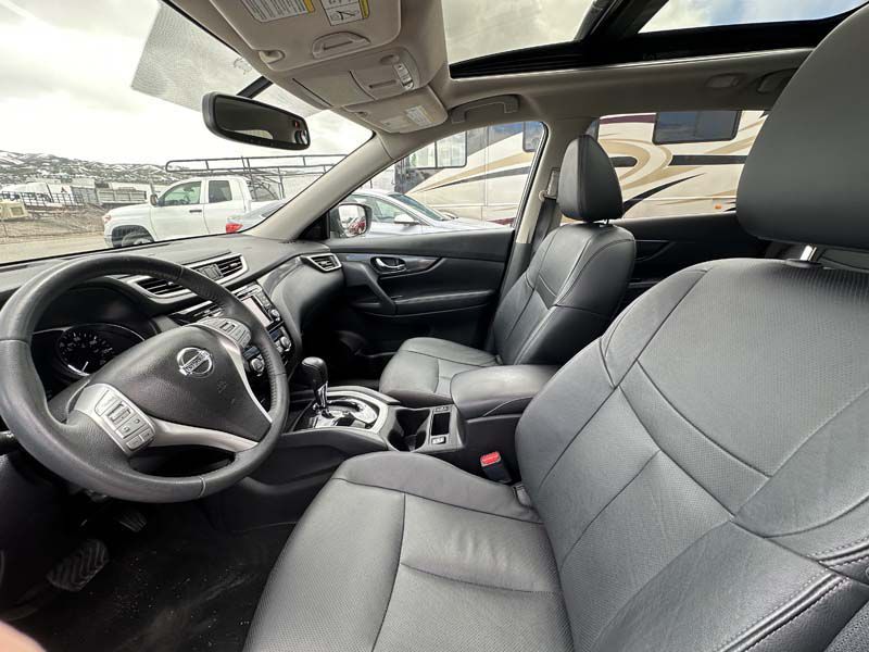 Photo 11 of this NISSAN ROGUE