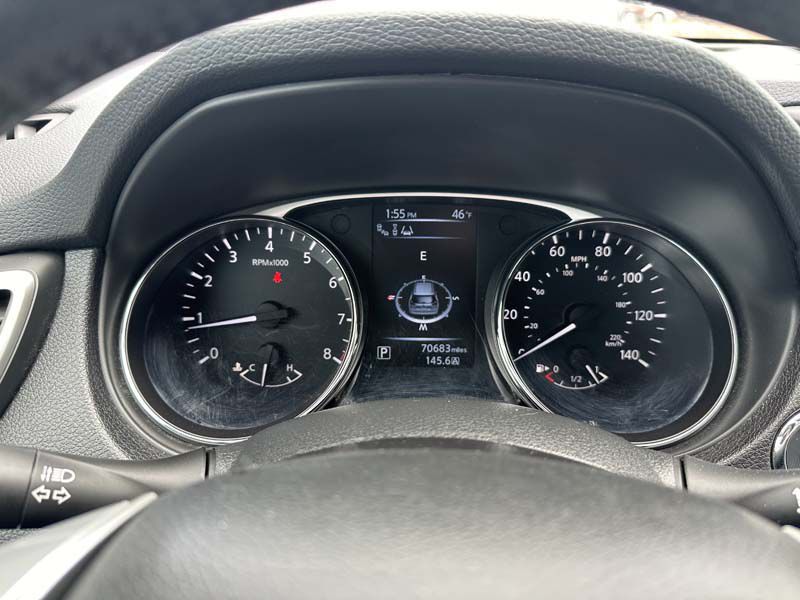 Photo 18 of this NISSAN ROGUE