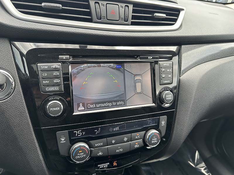 Photo 21 of this NISSAN ROGUE