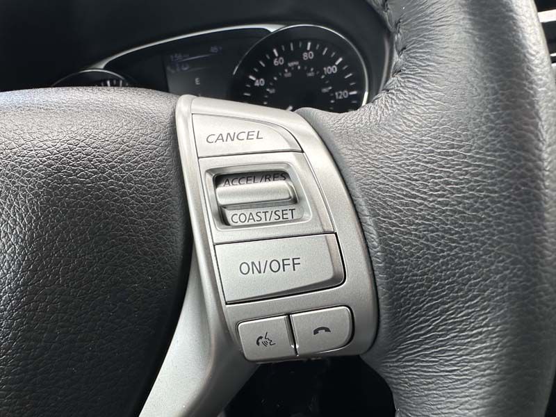 Photo 28 of this NISSAN ROGUE
