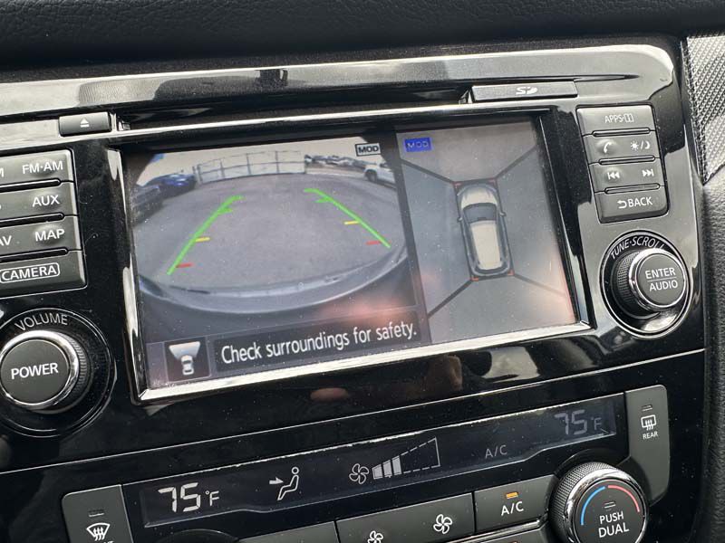 Photo 29 of this NISSAN ROGUE