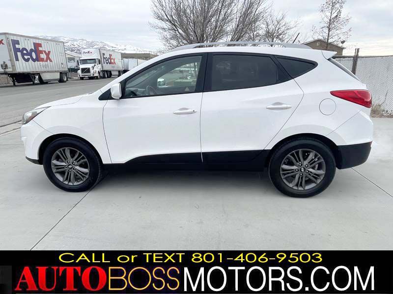 Photo 4 of this HYUNDAI TUCSON