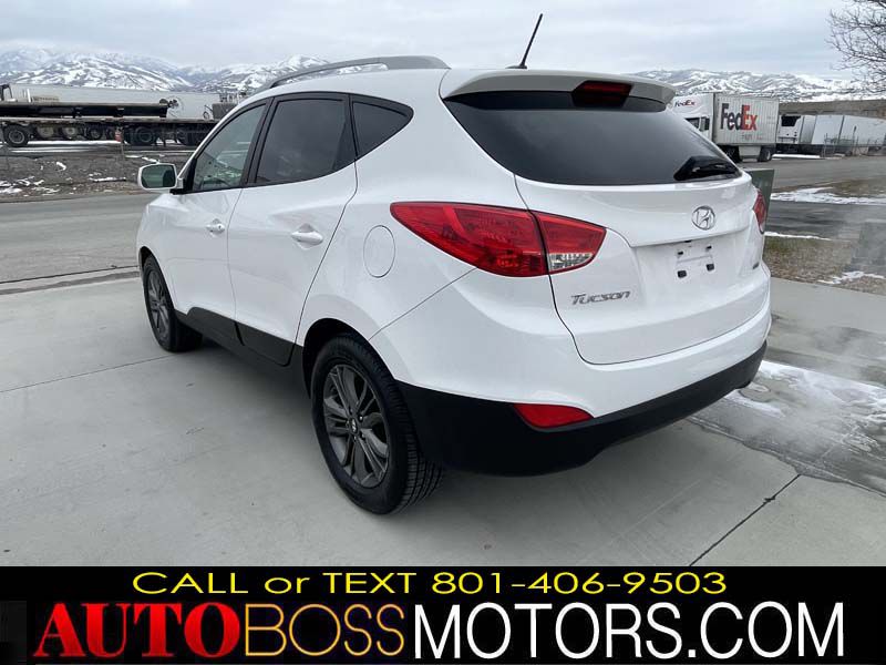 Photo 18 of this HYUNDAI TUCSON