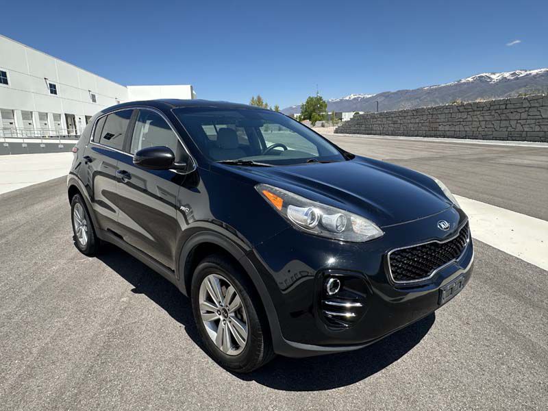 Photo 2 of this KIA SPORTAGE