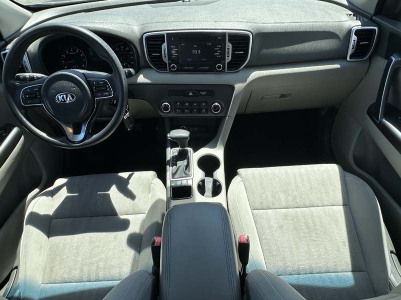 Photo 24 of this KIA SPORTAGE