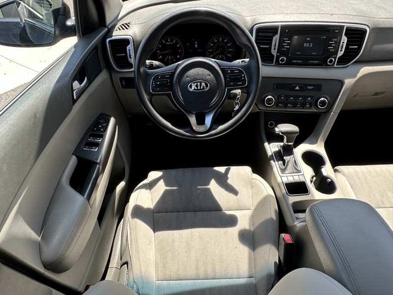 Photo 25 of this KIA SPORTAGE