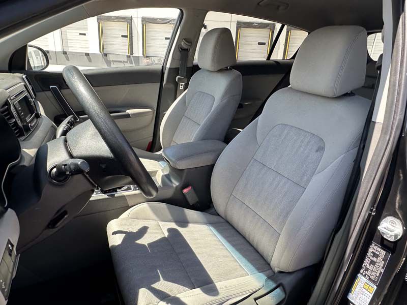 Photo 27 of this KIA SPORTAGE