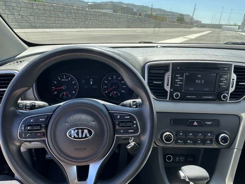 Photo 29 of this KIA SPORTAGE