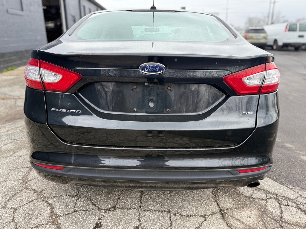 Photo 4 of this FORD FUSION