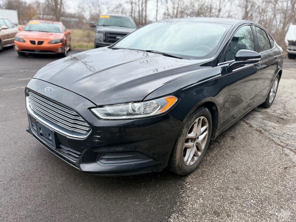 Photo 2 of this FORD FUSION