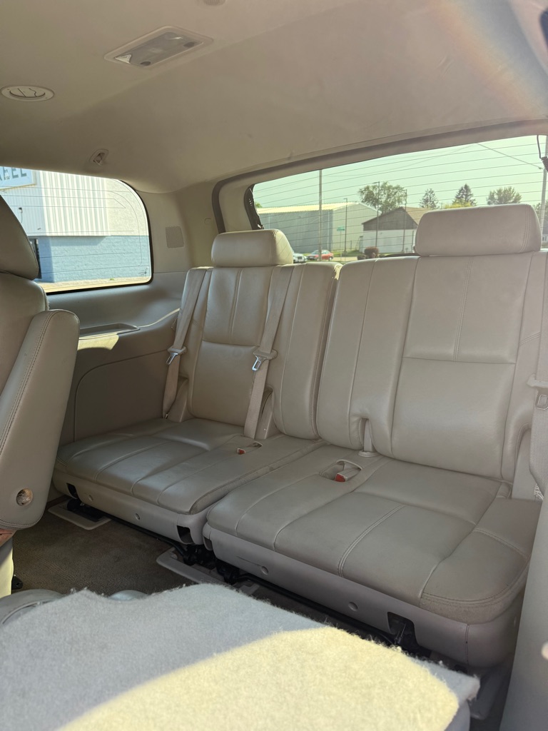 Photo 15 of this CHEVROLET TAHOE