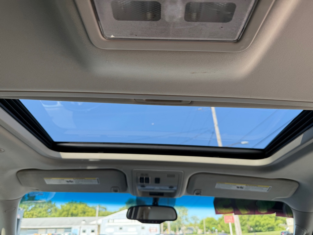 Photo 22 of this CHEVROLET TAHOE
