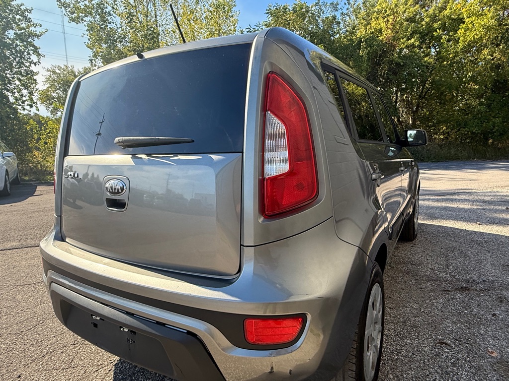 Photo 10 of this KIA SOUL