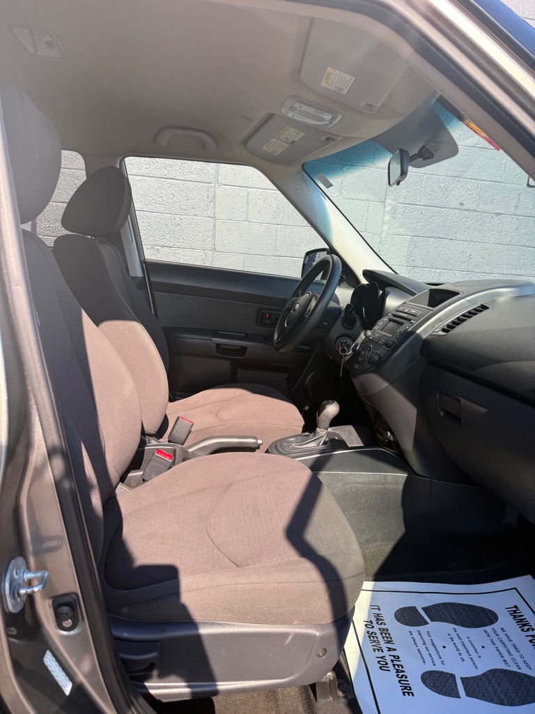 Photo 16 of this KIA SOUL