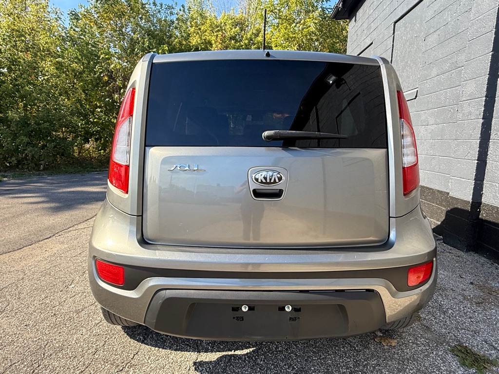 Photo 8 of this KIA SOUL