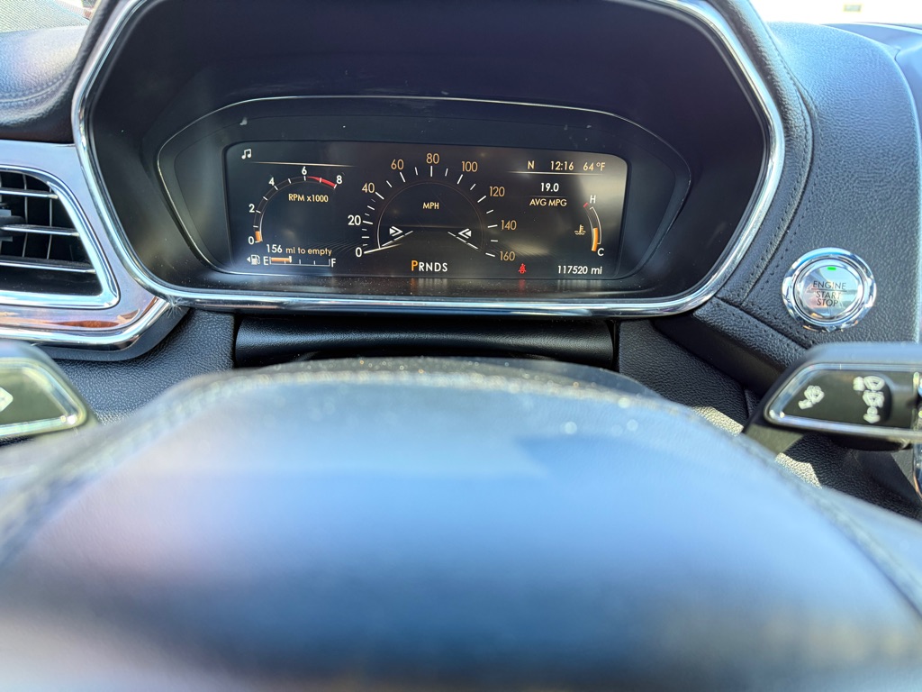 Photo 14 of this LINCOLN CONTINENTAL