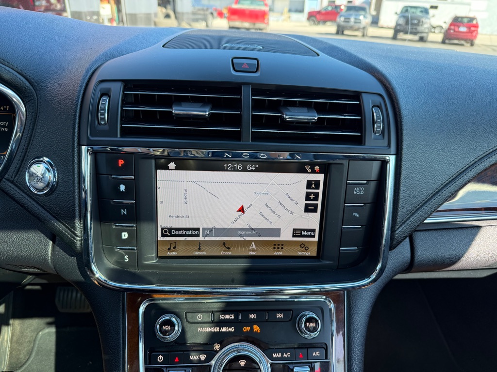 Photo 13 of this LINCOLN CONTINENTAL