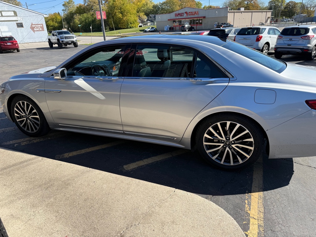 Photo 7 of this LINCOLN CONTINENTAL